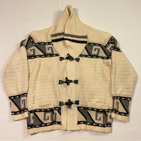 Vintage Tundra Pure Virgin Wool Toggle Sweater Size Large - Picture 2 of 11